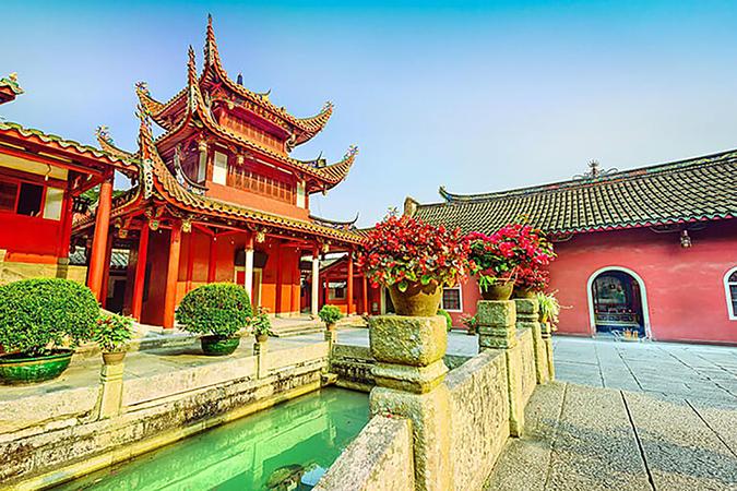 Поетичният древен град Линчуан