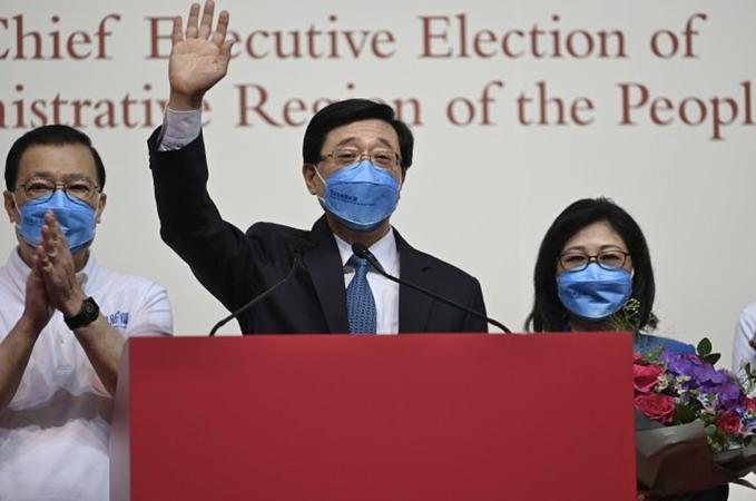 Джон Ли обещава да обедини средите в Хонконг и да отвори нова страница
